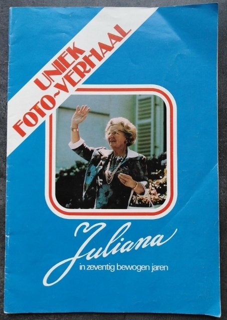 Uniek foto-verhaal Juliana in zeventig bewogen jaren, Verzamelen, Ophalen, Zo goed als nieuw, Nederland, Tijdschrift of Boek