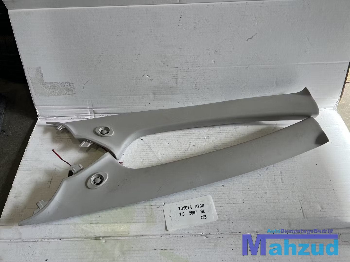 TOYOTA AYGO A Stijl stijlbekleding links rechts 2005-2014, Info@toyota.co.jp, Gebruikt, Toyota Motor Corporation, Toyota