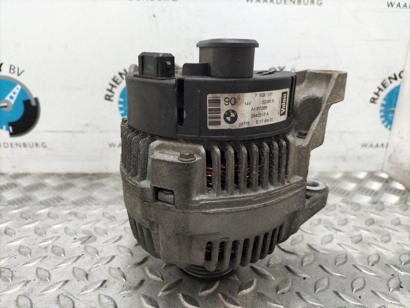 BMW 3 SERIES E46 316I Executive DYNAMO 12317509100 2001, Ophalen of Verzenden, Gebruikt, ARN erkend