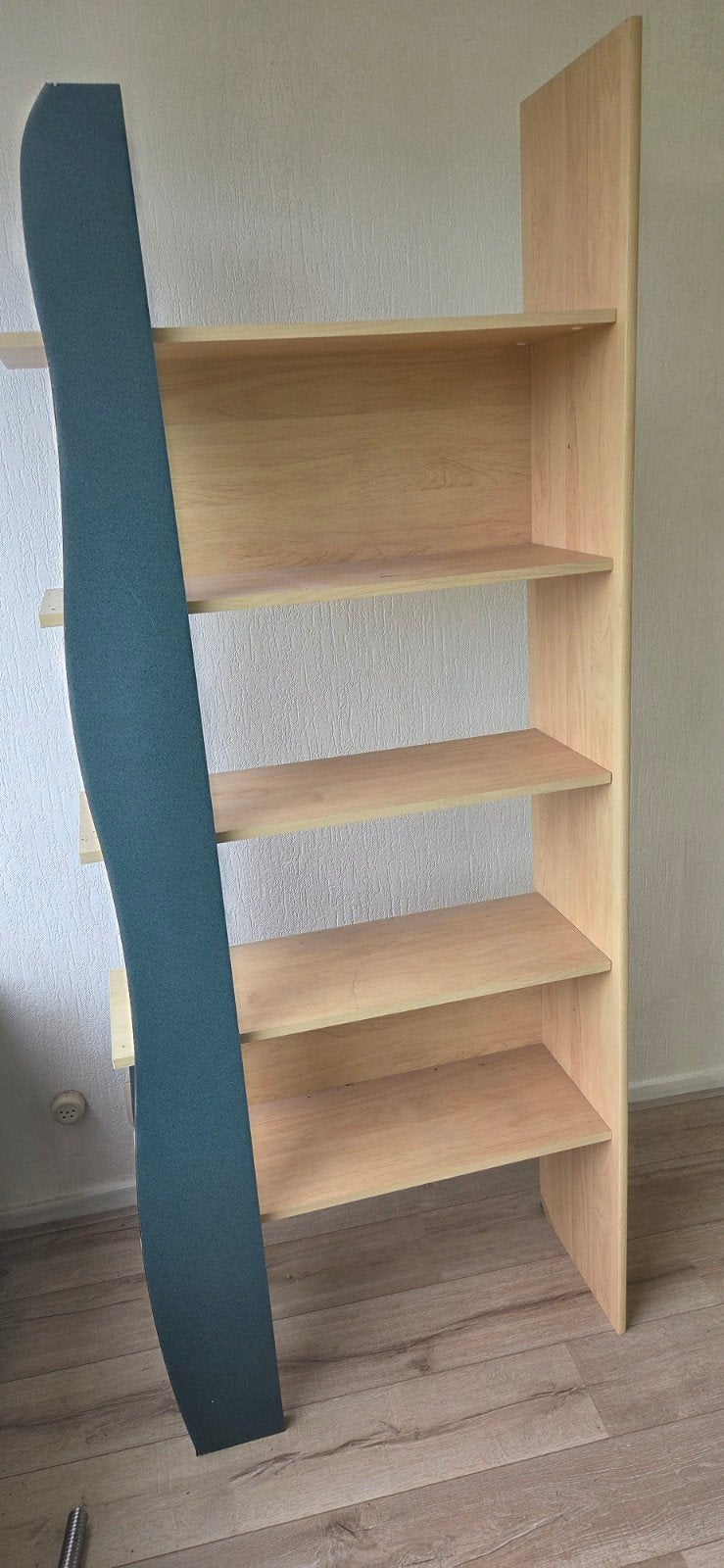 gratis kast, Huis en Inrichting, Ophalen, Gebruikt, Hout, Cd's