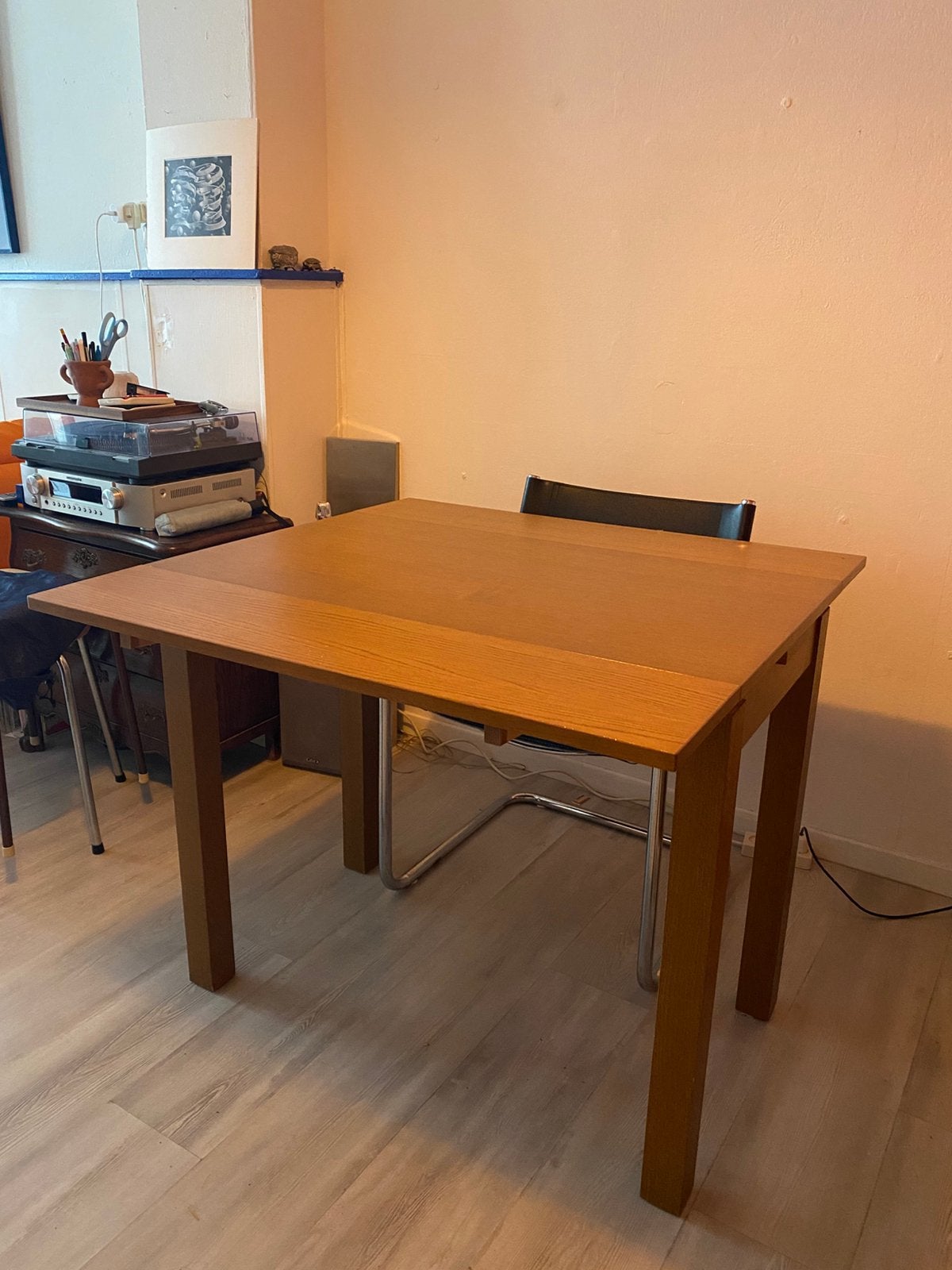 Uitschuifbare kleine tafel / bureau, Ophalen, 50 tot 100 cm, Vintage, Tot twee personen