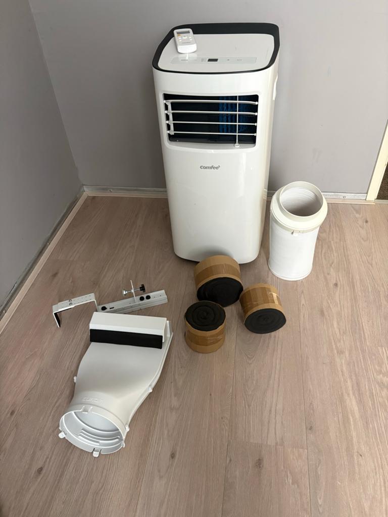 Comfee Mobiele Airco 7000 BTU met Eurom Window Way-Out, Witgoed en Apparatuur, Airco's, Ophalen, Minder dan 60 m³, 3 snelheden of meer