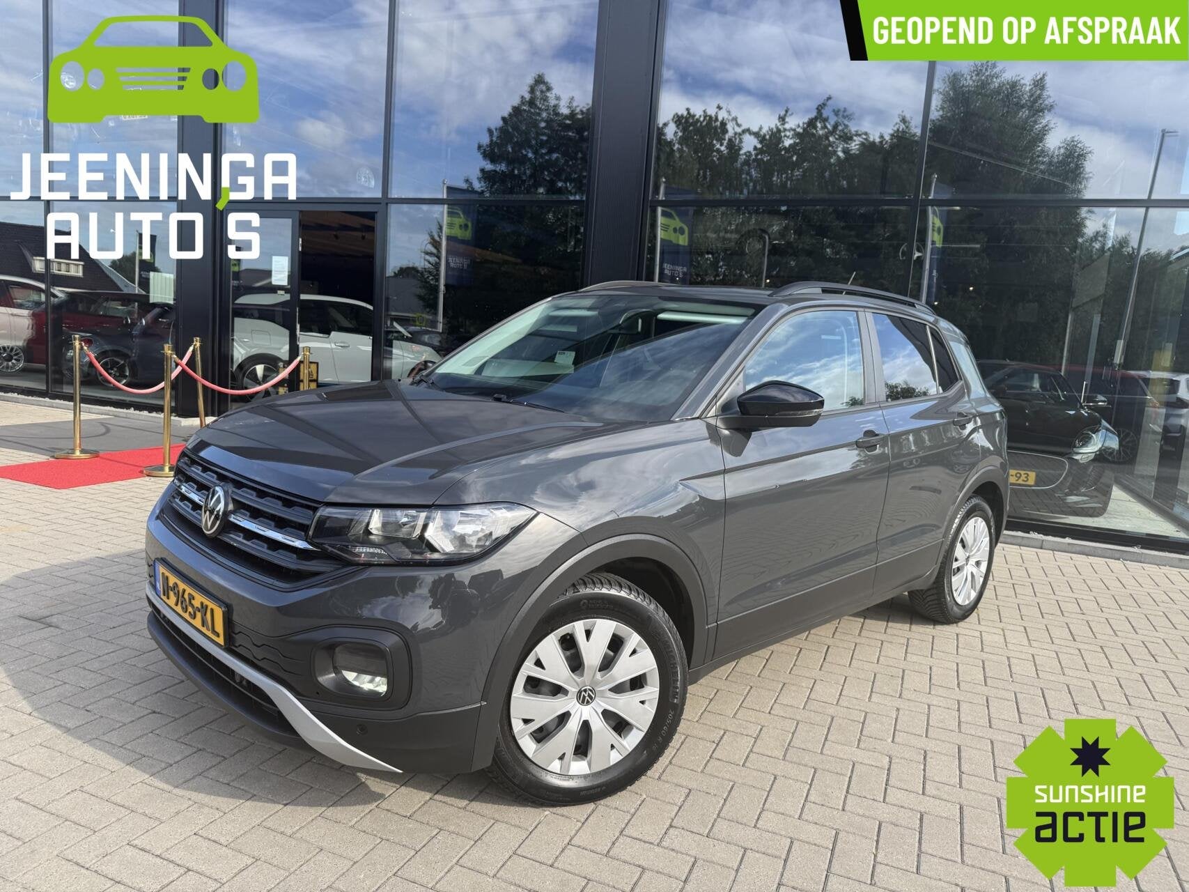 Volkswagen T-Cross 1.0 TSI Life Business|ACC|Navi|AppleCarPl, Auto's, Voorwielaandrijving, Gebruikt, 95 pk, Bedrijf