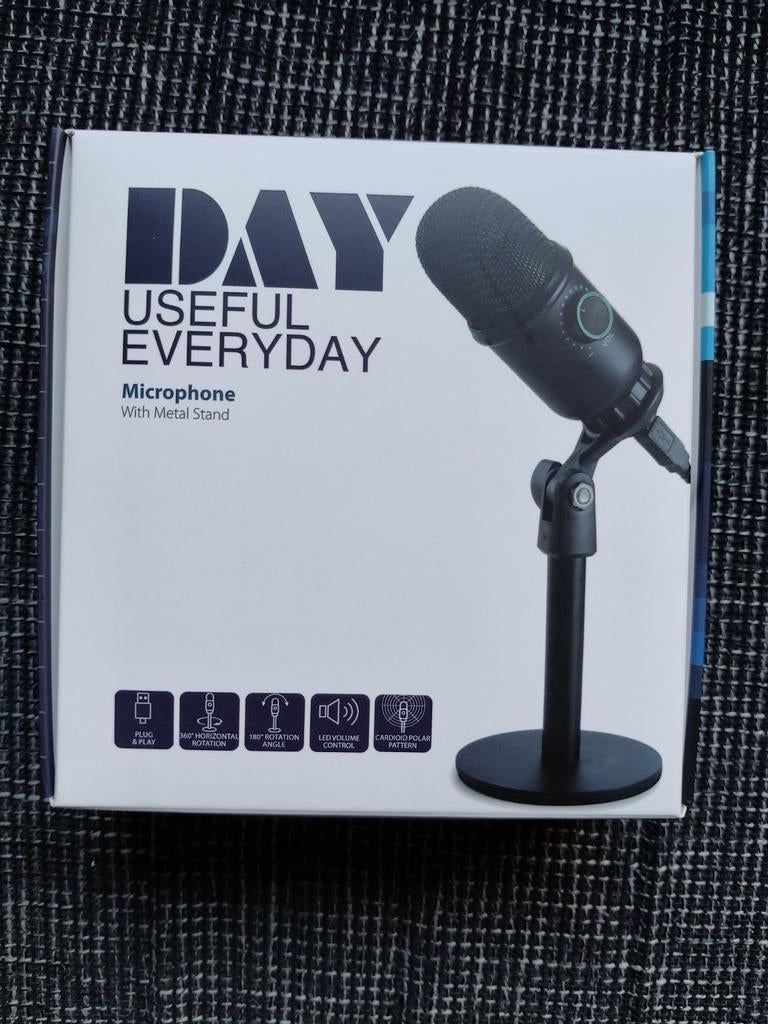 Nieuwe DAY USEFUL EVERYDAY Microfoon met metalen standaard, Muziek en Instrumenten, Microfoons, Ophalen of Verzenden