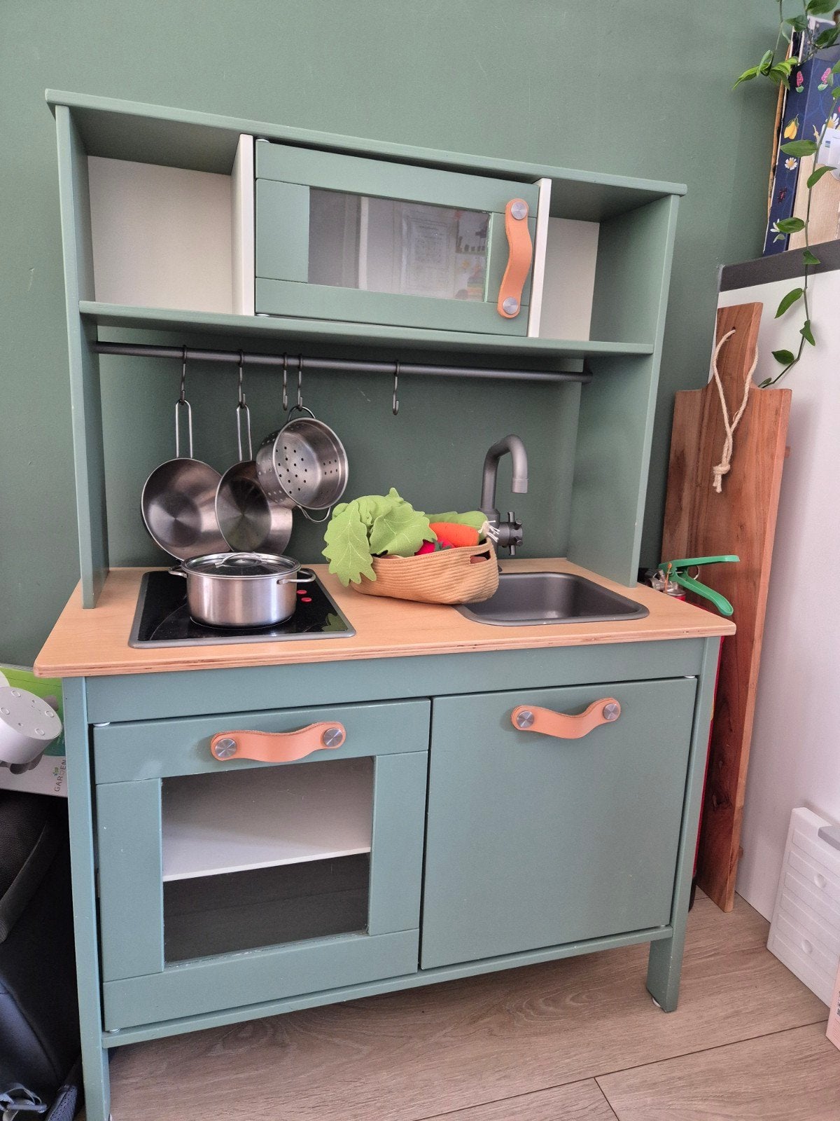 IKEA Duktig Speel keukentje met accessoires, Kinderen en Baby's, Speelgoed | Speelkeukens, Ophalen, Zo goed als nieuw, Hout, Speelkeuken