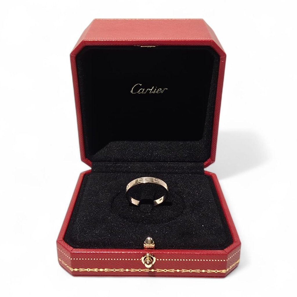 Cartier Love Ring 18K Witgoud Size: 66, Sieraden, Tassen en Uiterlijk, Ringen, Cartier, Gebruikt, Support@cartier.com, 13 Rue de la Paix, 75002 Paris
France