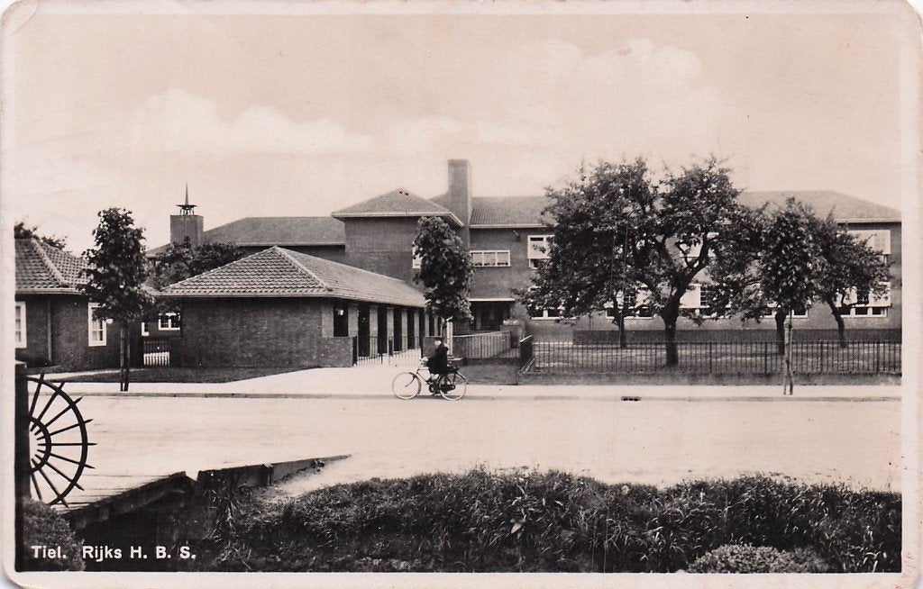 Tiel - Rijks HBS (gel. 1942), Ophalen of Verzenden, 1940 tot 1960, Gelopen, Gelderland