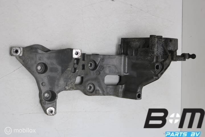 Steun voor dynamo en aircocompressor VW Scirocco 04L903143D, Gebruikt