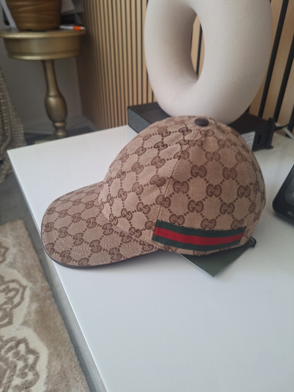 Gucci Pet - Zo goed als nieuw, Maat M (58 cm), Ophalen of Verzenden, Zo goed als nieuw, Pet