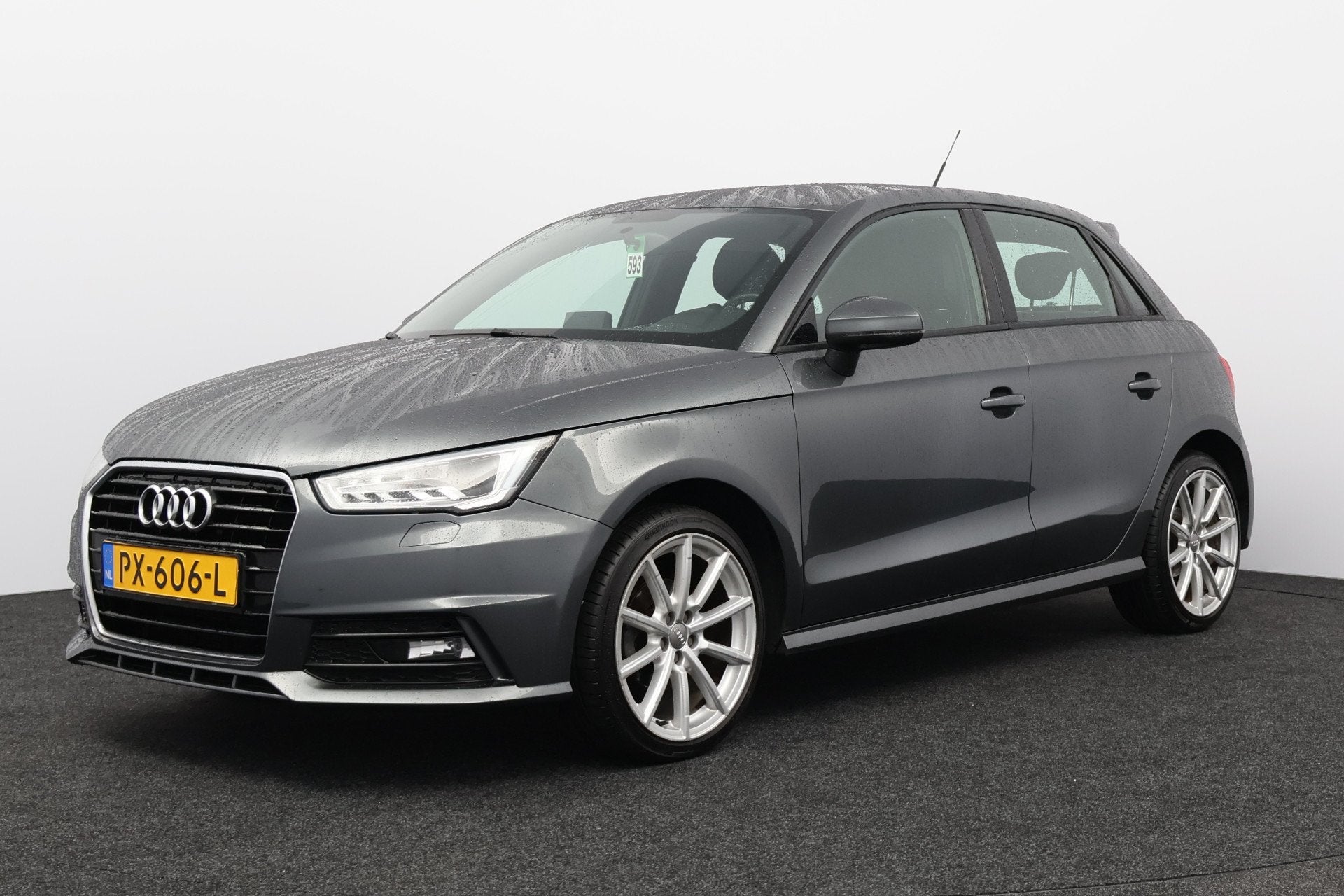 Audi A1 Sportback 1.0 TFSI S-Line/ Half-Leder/ LED Koplampen, Voorwielaandrijving, 4 stoelen, Leder en Stof, 23 km/l