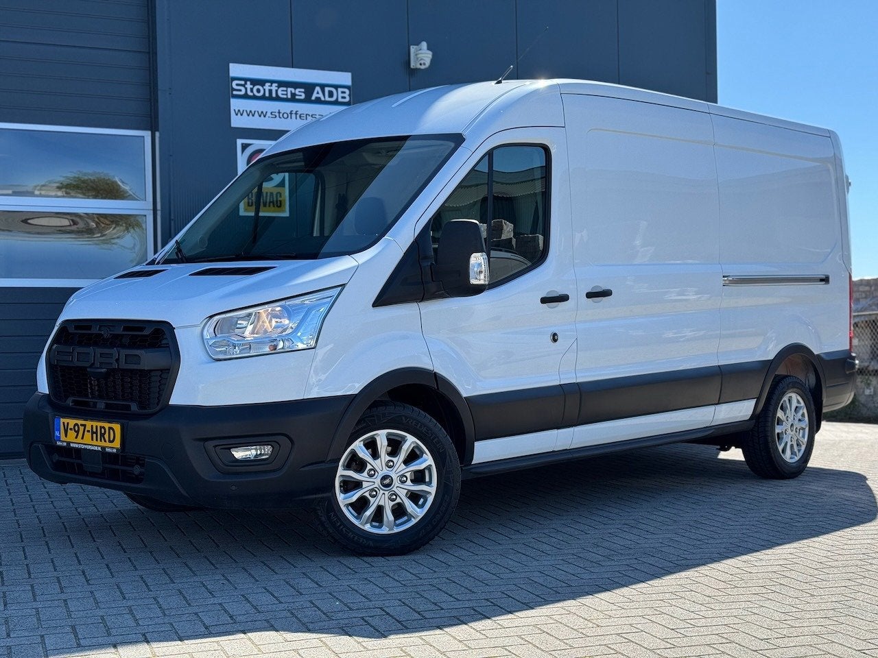 Ford Transit 350 2.0 TDCI 130pk L3H2 Trend AUTOMAAT | 2 X SC, Dealer onderhouden, Stof, 4 cilinders, Wit