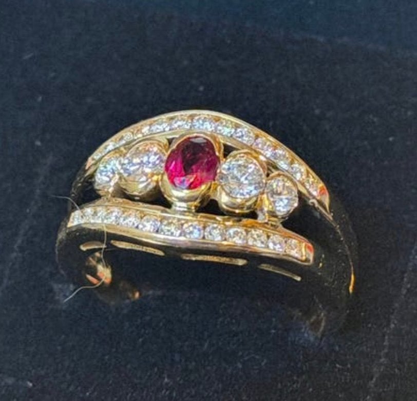 18 karaat gouden ringen met robijn en natuurlijke diamanten!, Ophalen of Verzenden, Zo goed als nieuw, 17 tot 18, Met edelsteen