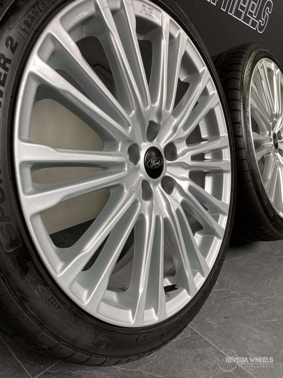 19” originele Ford Focus RS MK3 velgen + banden 5x108 TPMS G, Auto-onderdelen, Banden en Velgen, 19 inch, Gebruikt, -, -