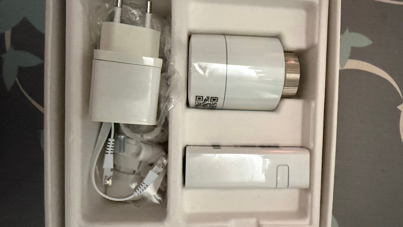 Tado Starter Kit Slimme Radiatorknop (horizontaal), Ophalen of Verzenden, Slimme thermostaat, Zo goed als nieuw