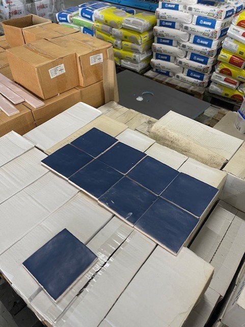 Wandtegel 13x13 Blauw Mat — Handgemaakte look | €29,95 p/m², Keramiek, Overige typen, Nieuw, Ophalen of Verzenden