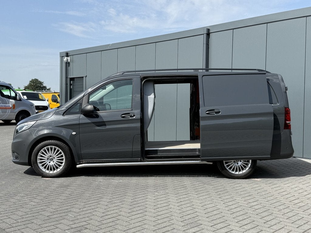 Mercedes-Benz Vito 111 CDI 115 PK E6 / L2H1 / NIEUWSTAAT ! /, Auto's, Voorwielaandrijving, Gebruikt, Euro 6, 4 cilinders