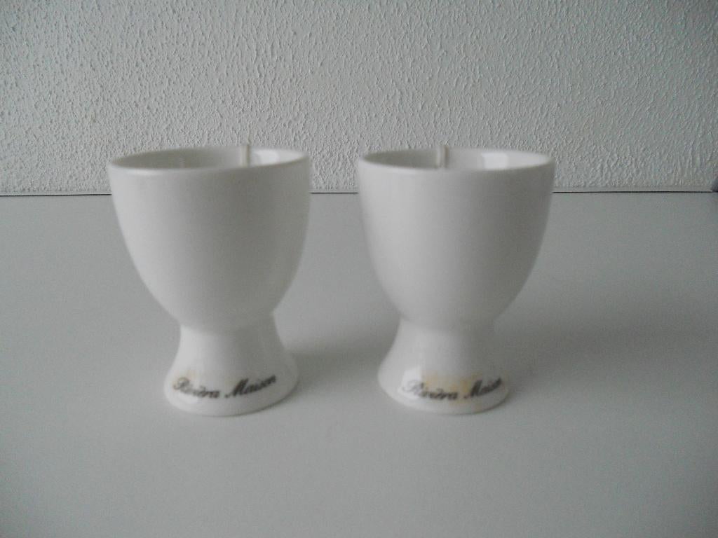 2 eierdopjes van Riviera Maison, Ophalen of Verzenden, Zo goed als nieuw, Bord(en), Wedgwood