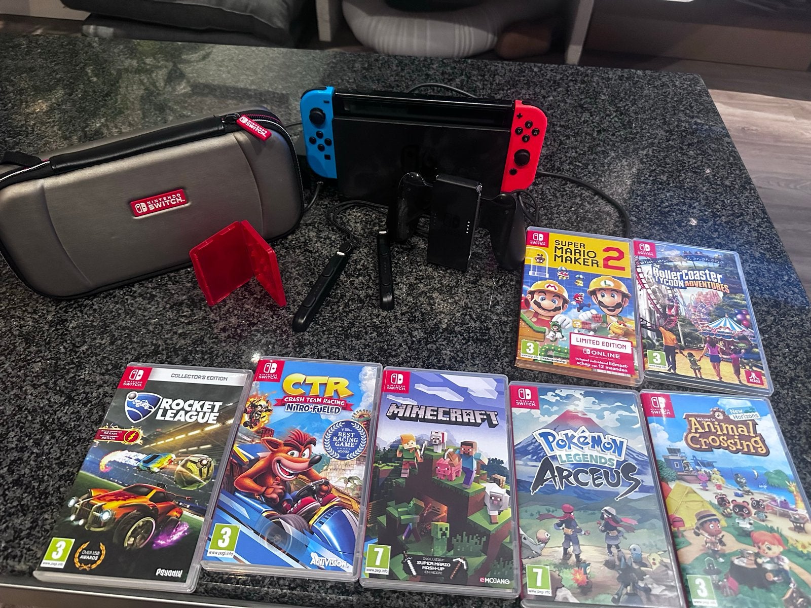 Nintendo Switch (2019 Upgrade) met 7 games en accessoires, Switch 2019 Upgrade, Met games, Met 2 controllers, Ophalen of Verzenden