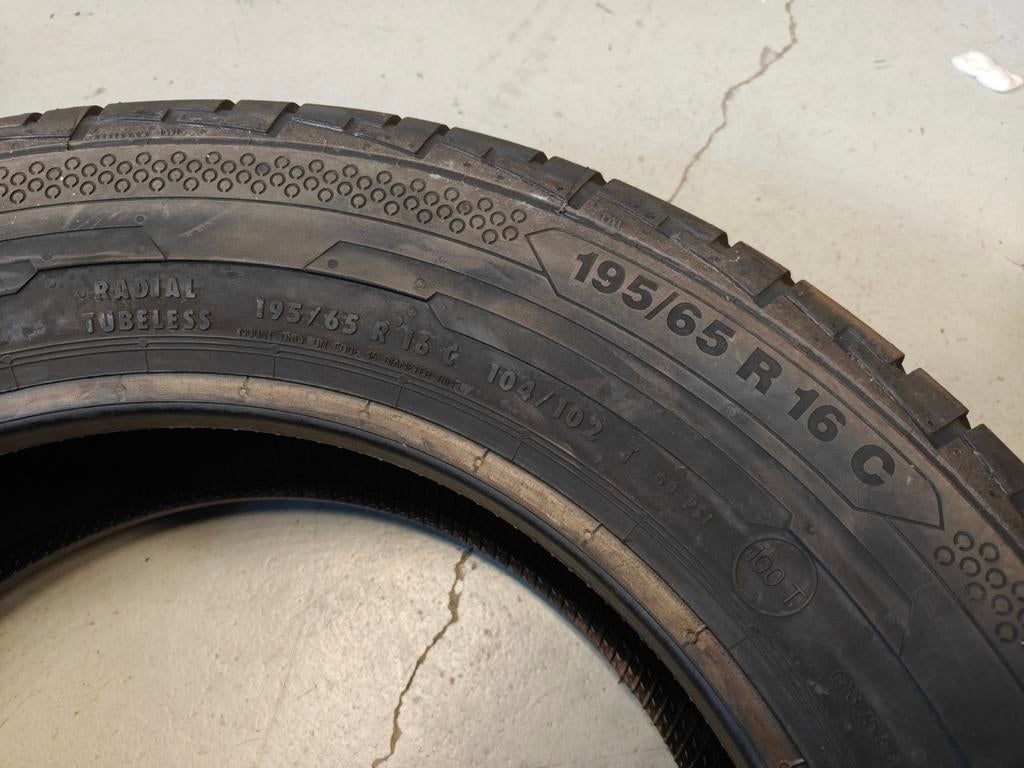 2x 195/65R16C Continental Zomerbanden Nieuw, Auto-onderdelen, Banden en Velgen, Ophalen, Bestelwagen, 16 inch, Band(en)