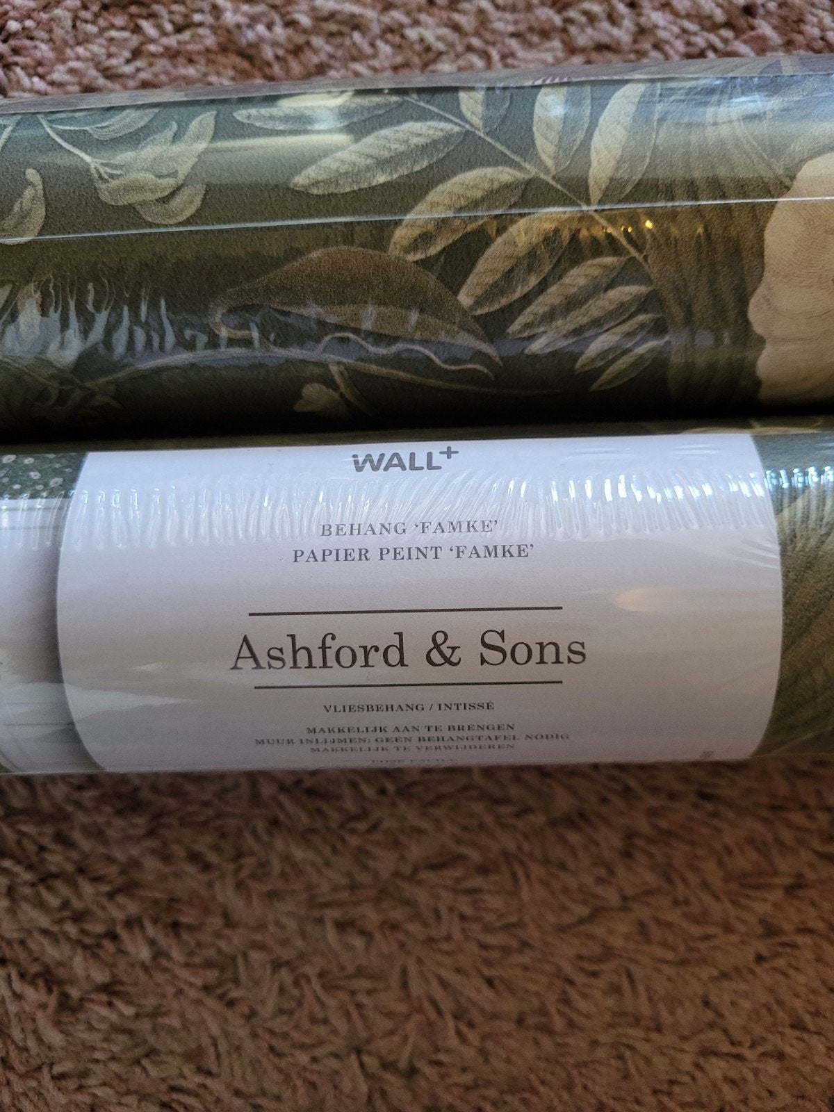 Behang 'Famke' van Ashford & Sons - Groen Bloemenpatroo, Huis en Inrichting, Stoffering | Behang, Ophalen of Verzenden, Groen