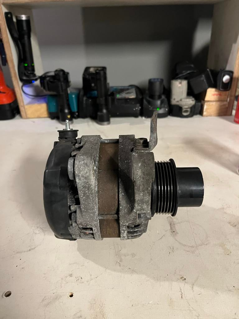 Originele Toyota Yaris 1.0 2013 Dynamo (270600q151), Auto-onderdelen, Ophalen, Gebruikt, Toyota