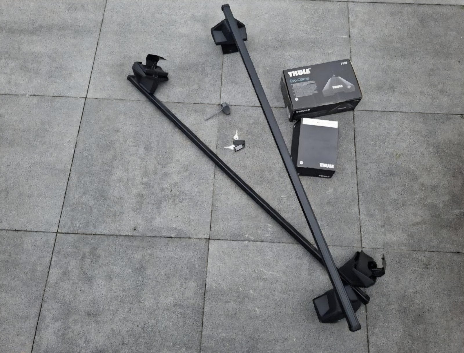 Thule Evo Clamp dakdragerset voor Peugeot 3008 en 5008, Auto diversen, Dakdragers, Ophalen, Zo goed als nieuw