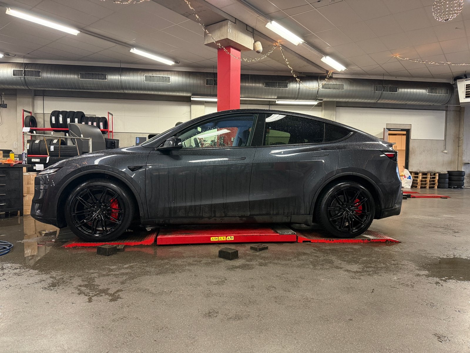 Winterset voor Tesla Model Y - Zwarte velgen, Auto-onderdelen, Ophalen, Gebruikt, Banden en Velgen, Winterbanden