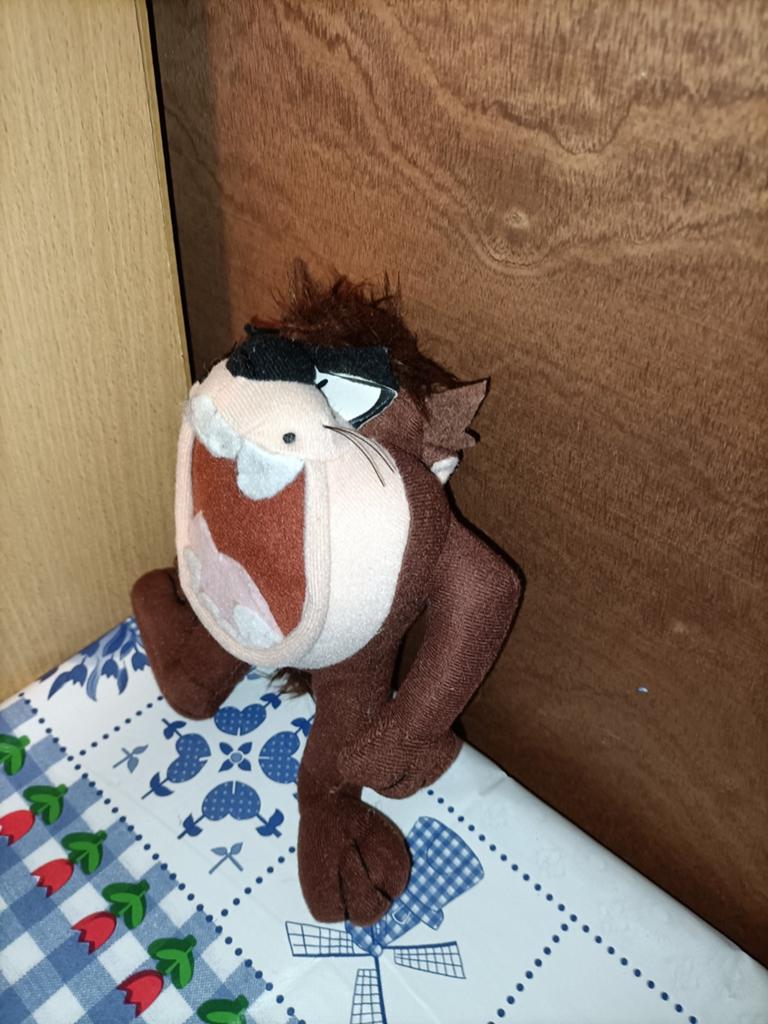 Taz knuffel Play by Play 17 cm Looney Tunes, Ophalen of Verzenden, Zo goed als nieuw, Overige typen