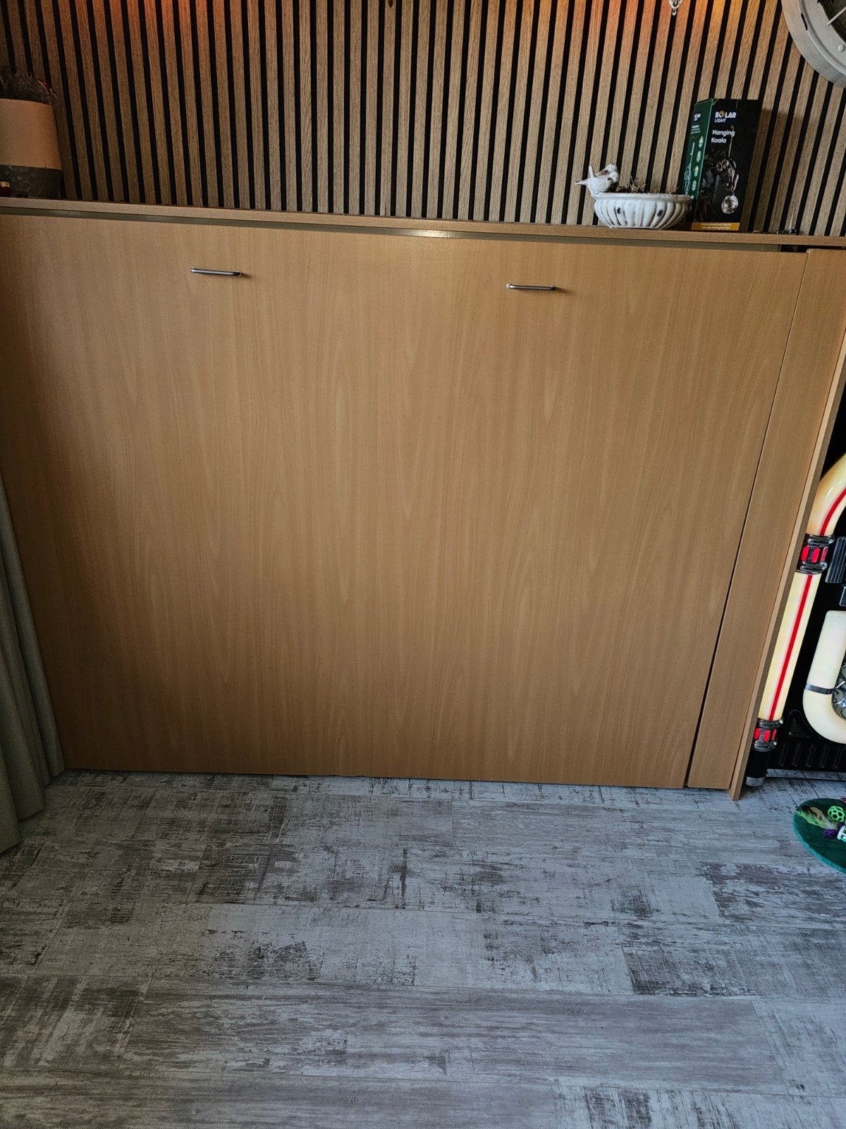 Nieuwstaat Kastbed 140x200 met zo goed als nieuw matras, Huis en Inrichting, 200 cm, Nieuw, Tweepersoons, 140 cm