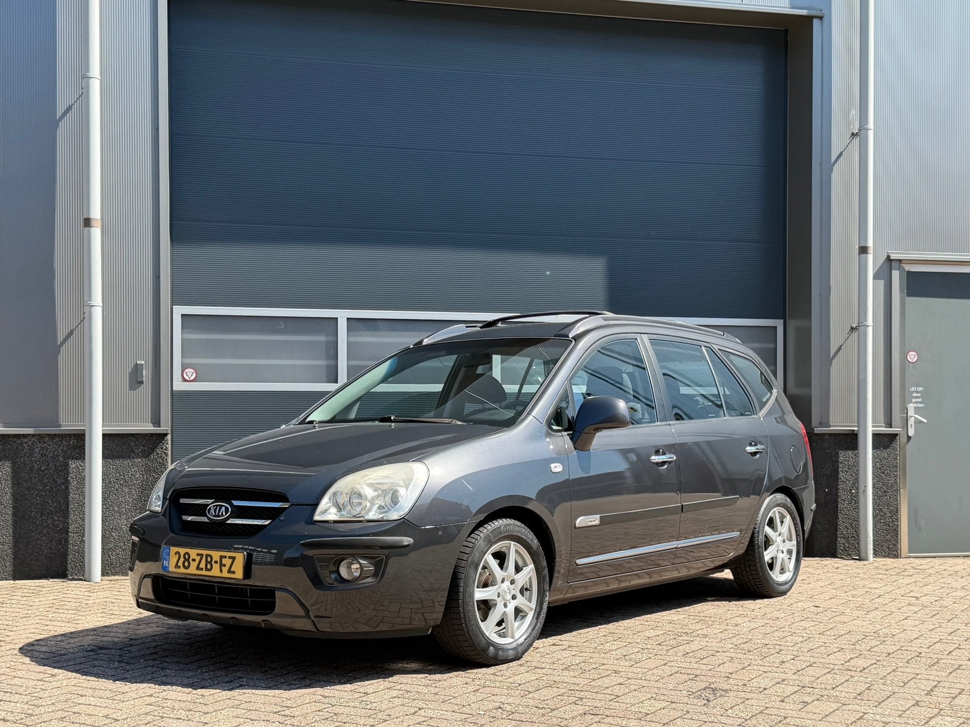 Kia Carens 2.0 CVVT X-ecutive bj.2007 Clima|Trekh|Nap., Voorwielaandrijving, 1998 cc, Stof, Gebruikt