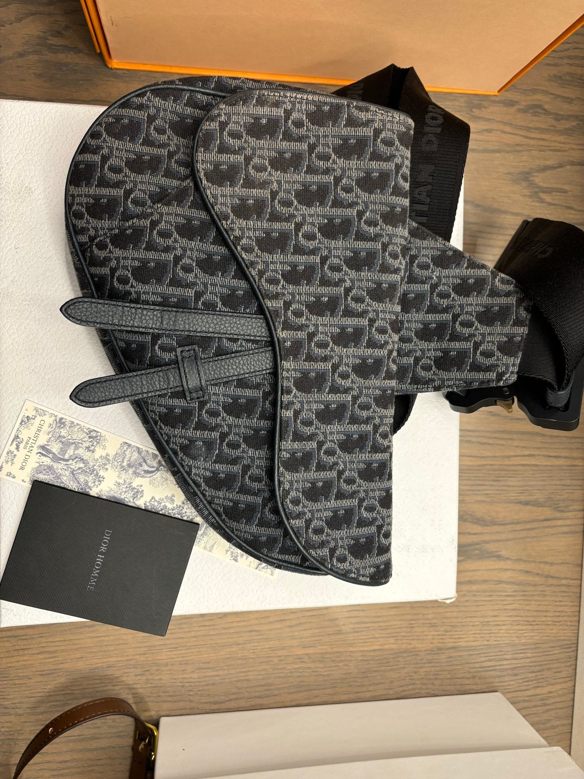 Prachtige Originele Dior Heren Saddle Bag, Ophalen of Verzenden, Zo goed als nieuw, Blauw, Schoudertasje