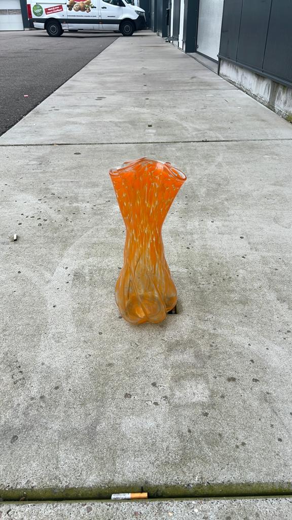 Oranje Vaas, Oranje, Ophalen of Verzenden, Minder dan 50 cm, Glas