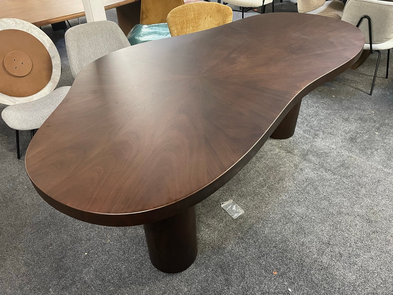 Tafel Bobbie organische vorm 215x110 wortelnoten, Ophalen, 100 tot 150 cm, Vijf personen of meer, Overige vormen