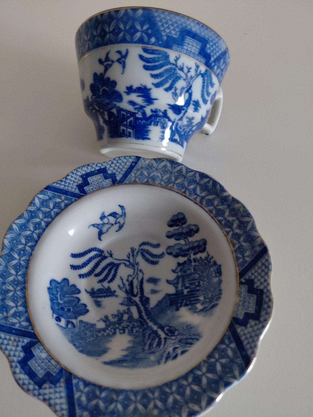 oud kop en schotel met  Chinees beschilderingen. ., Ophalen of Verzenden