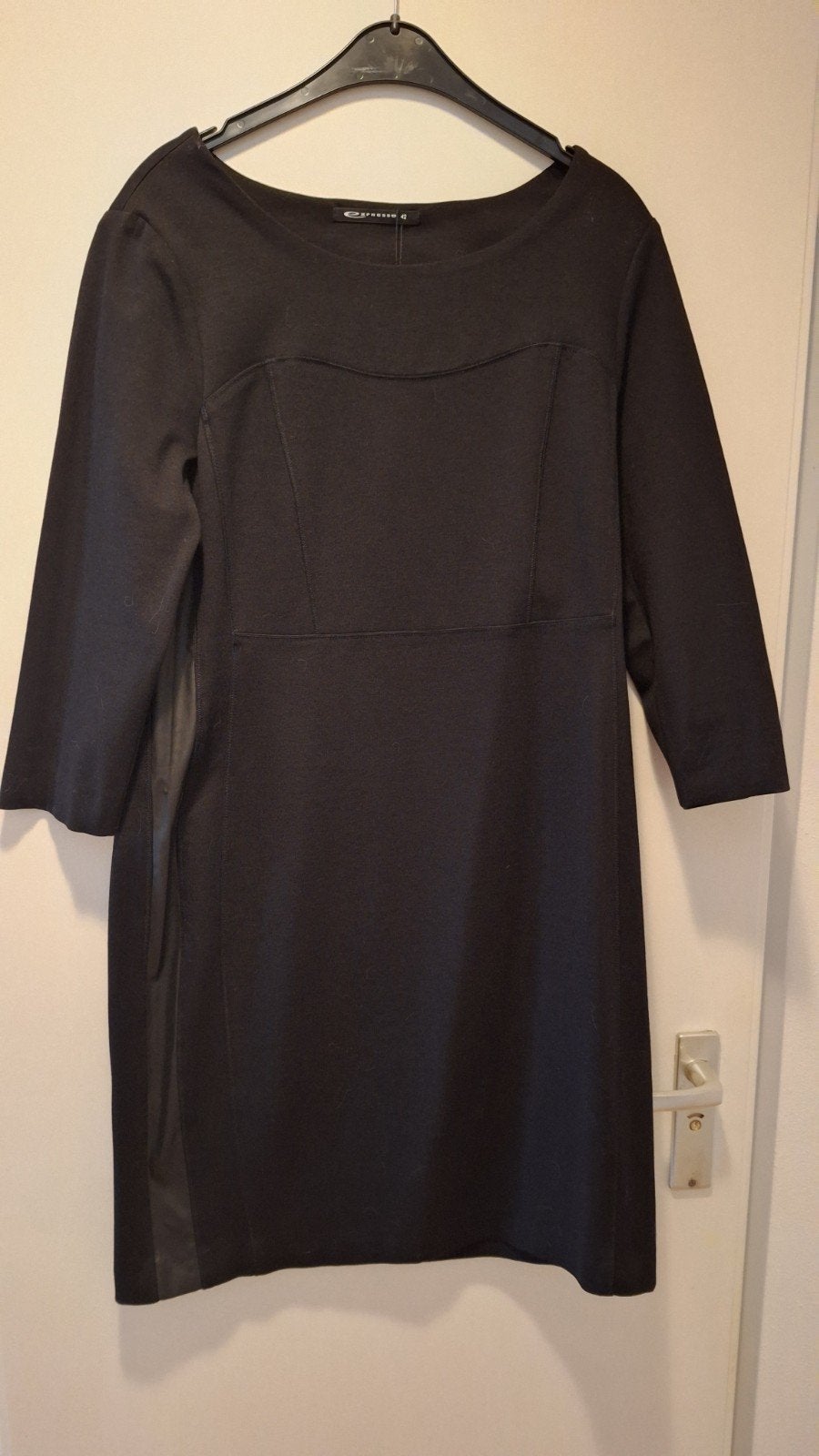 Zwarte jurk Expresso maat 42, Kleding | Dames, Jurken, Expresso, Zwart, Maat 42/44 (L), Nieuw