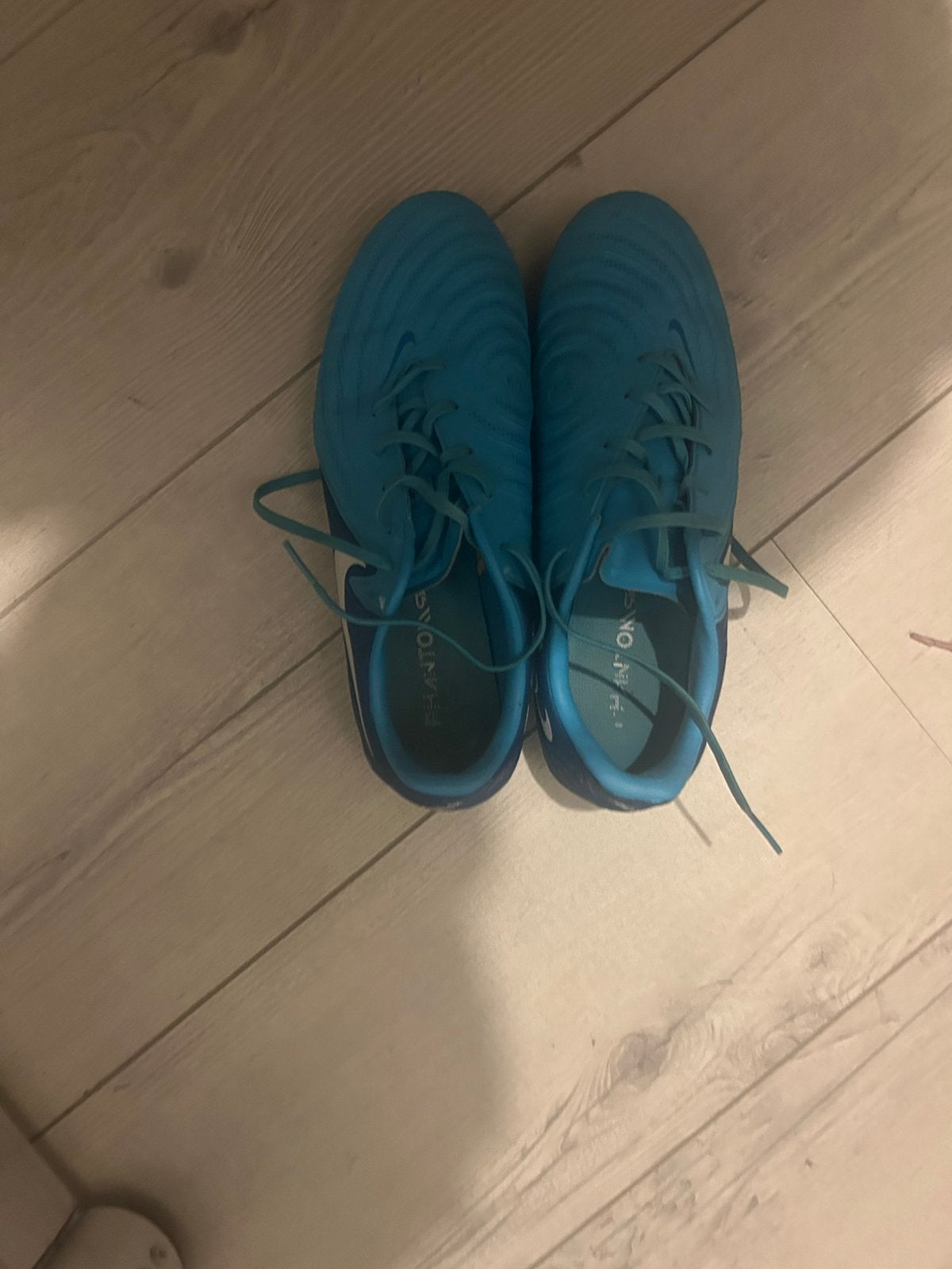 Nike voetbalschoenen, Kinderen en Baby's, Babykleding | Schoentjes en Sokjes, Ophalen, Zo goed als nieuw, Jongetje of Meisje, Schoentjes