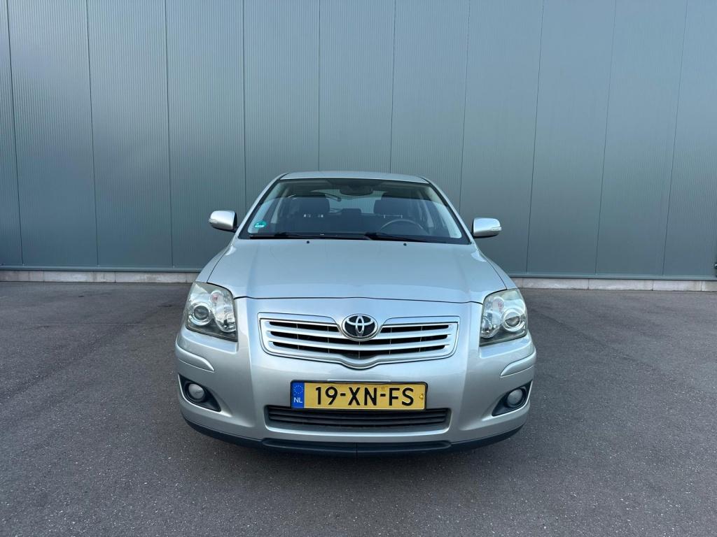 Toyota Avensis 1.8 VVTi Luna CLIMA AIRCO | TREKHAAK !, Voorwielaandrijving, 1794 cc, Avensis, 4 cilinders