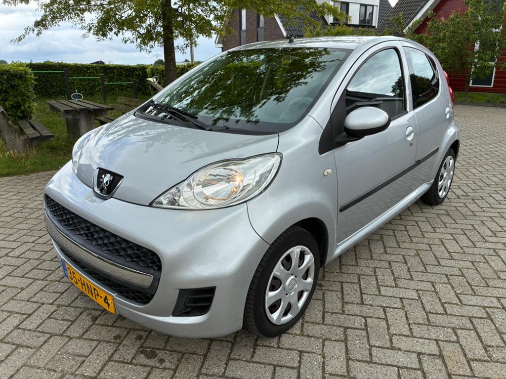 Peugeot 107, airco, elektrisch pakket, super onderhouden, Voorwielaandrijving, Euro 5, Stof, Zwart