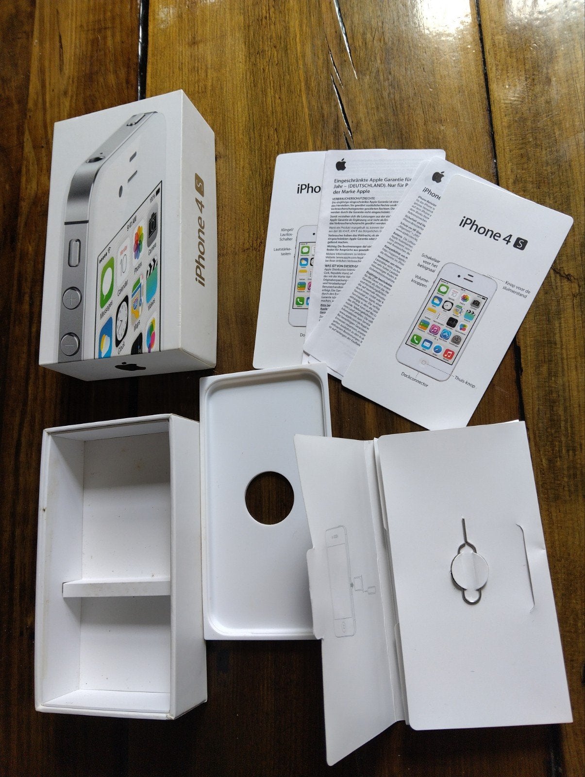 i phone Apple 4s  doosje incl handleiding, Telecommunicatie, Ophalen of Verzenden, Zwart, IPhone 4S
