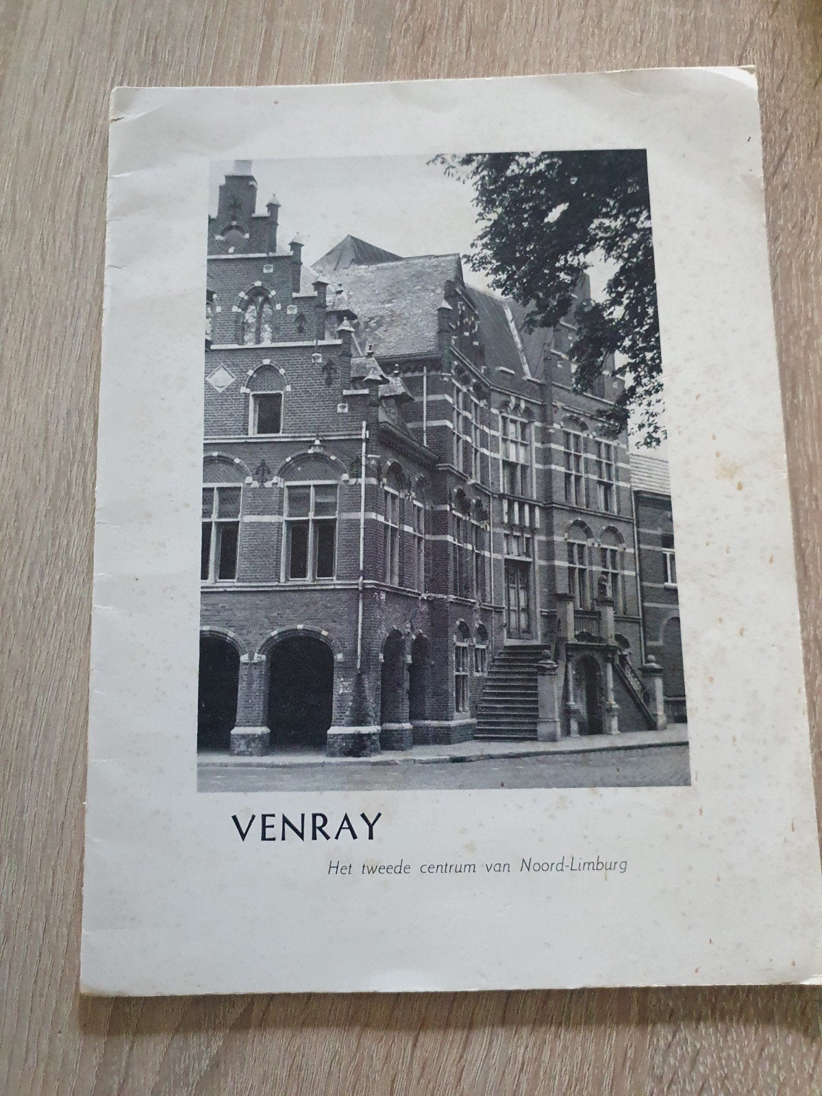 Venray: Het tweede centrum van Noord-Limburg - Dagblad, Boeken, Ophalen of Verzenden, Gelezen