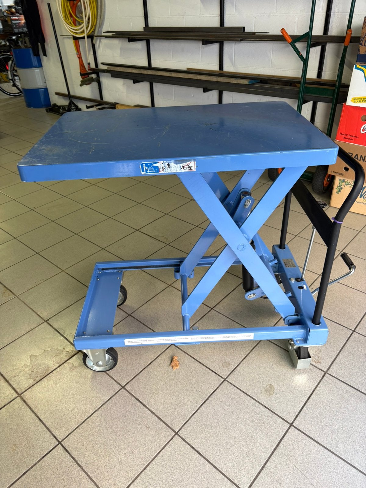 verrijdbare werktafel / heftafel 500 kg, 100 liter of meer, Ophalen, Zo goed als nieuw, Transportkar