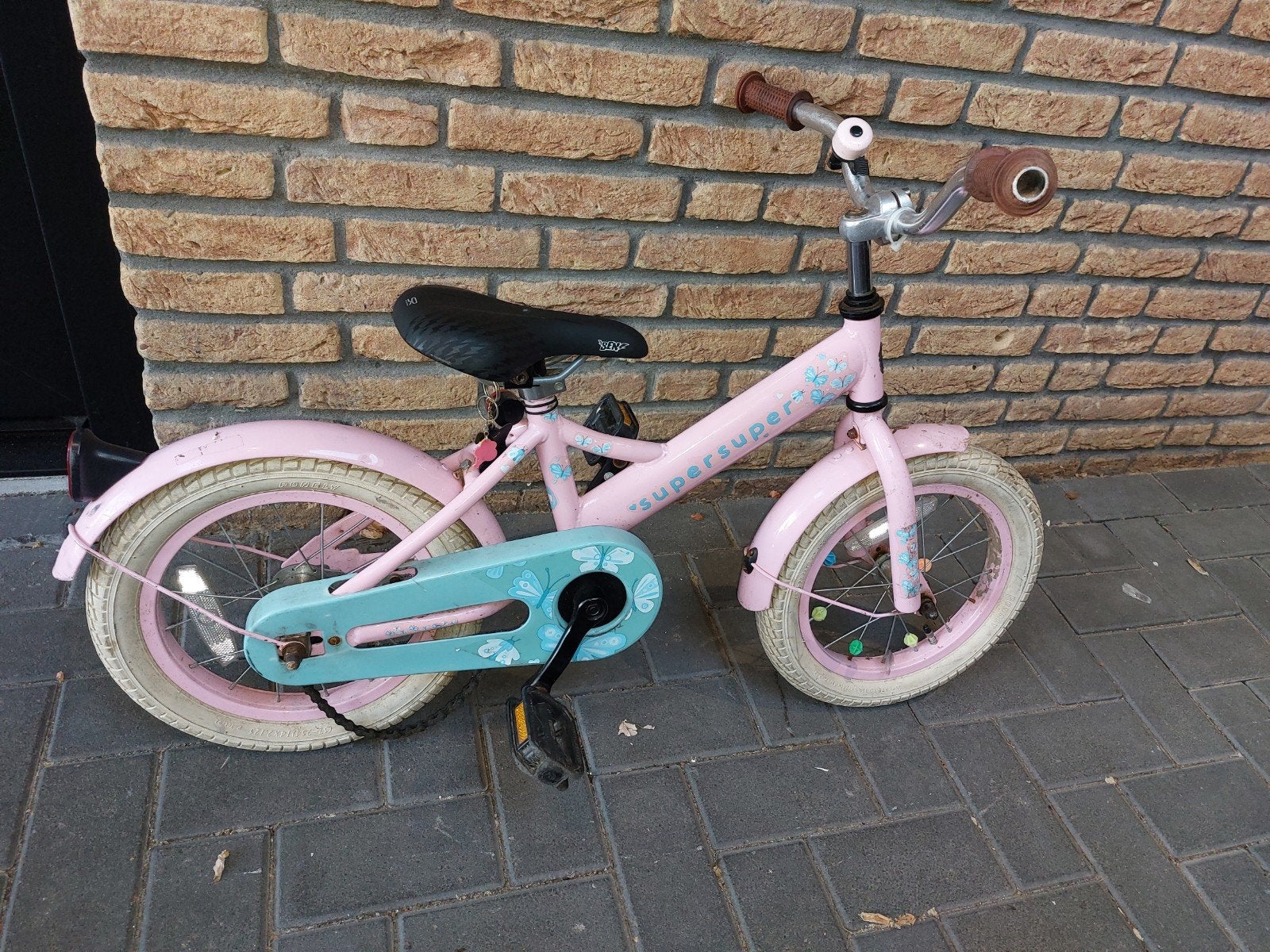 gratis meisjesfiets 14 inc, Ophalen, Gebruikt, Minder dan 16 inch, Zijwieltjes