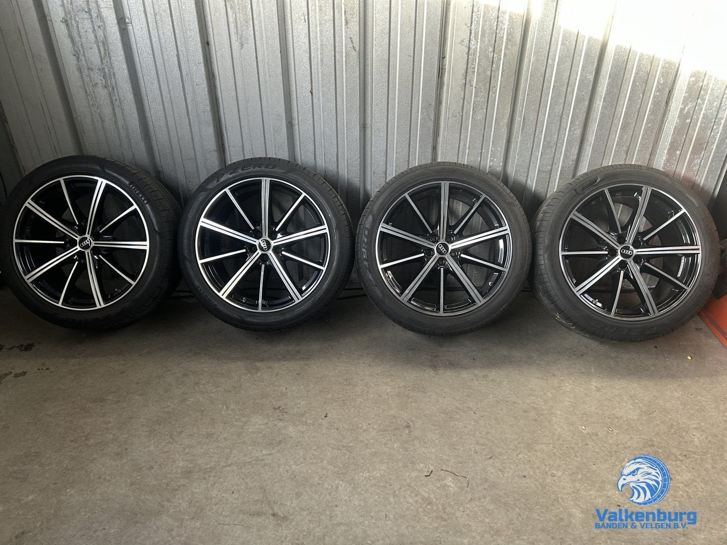 Originele Audi Q7 SQ7 Audi Sport 4M 21 inch TPMS zwarte velg, Gebruikt, -, 285 mm, -
