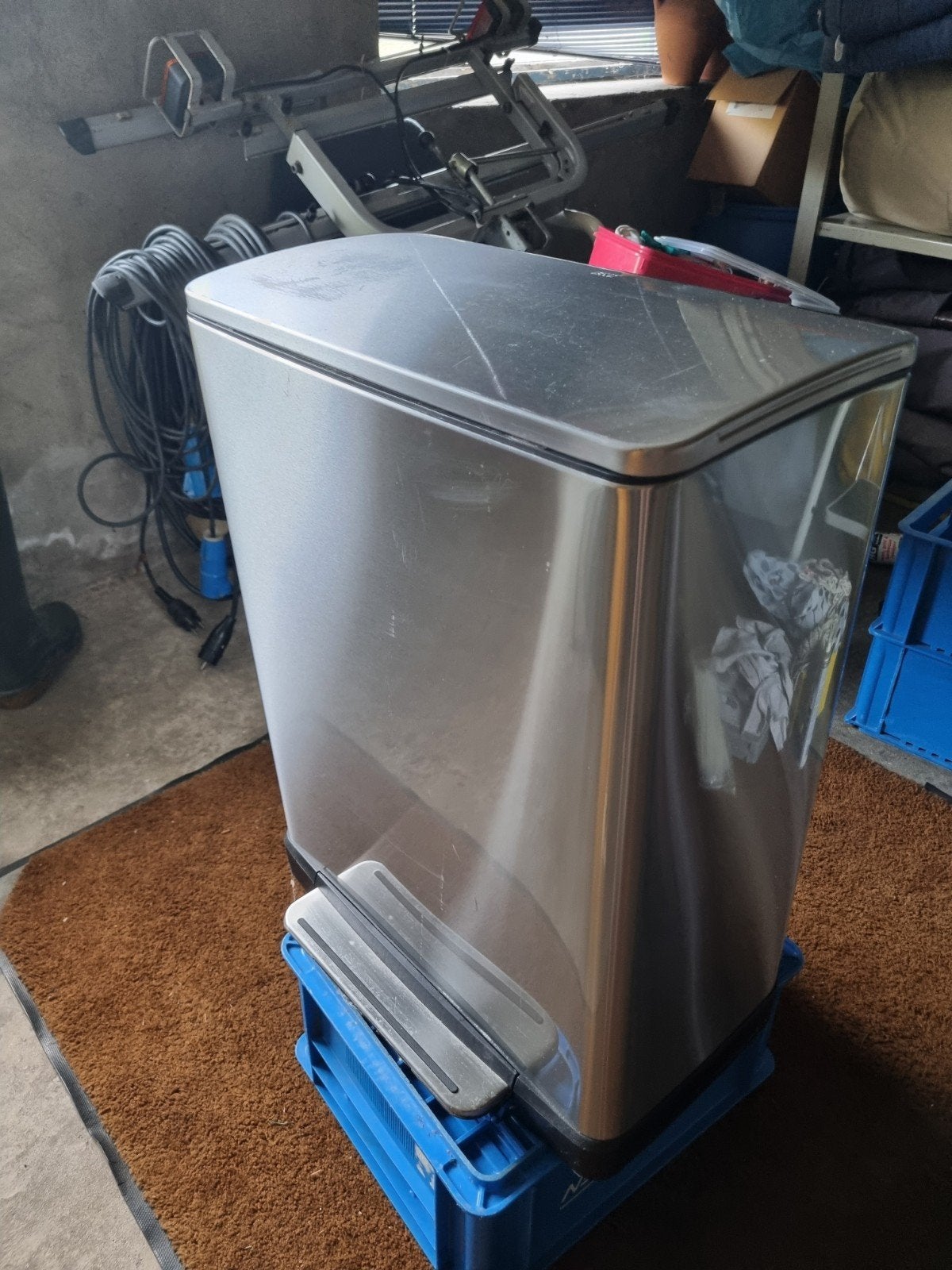 Prullenbak met 2 vakken en pedaal, RVS, Huis en Inrichting, Ophalen, Gebruikt, Met pedaal, 40 liter of meer