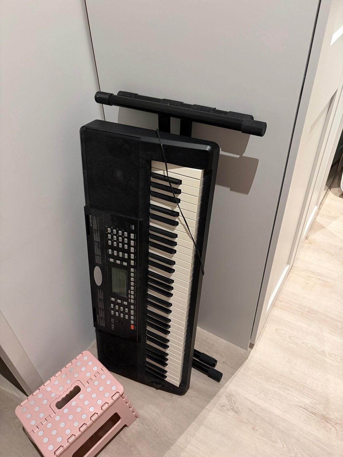 Fazley keyboard - aanslaggevoelige toetsen, 61 toetsen, Zo goed als nieuw, Aanslaggevoelig, Ophalen