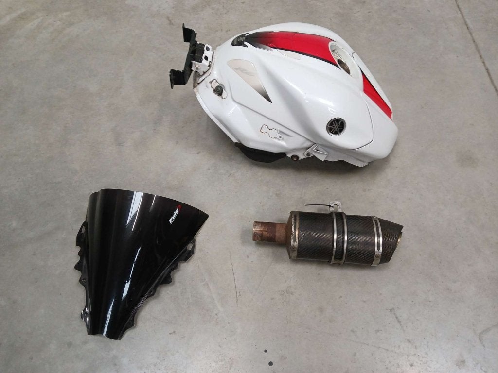 Yamaha R6 2006-2007 tank kuipruit uitlaat demper RJ11, Motoren, Onderdelen | Yamaha, Niet ingevuld, Gebruikt, Niet ingevuld, Ophalen of Verzenden