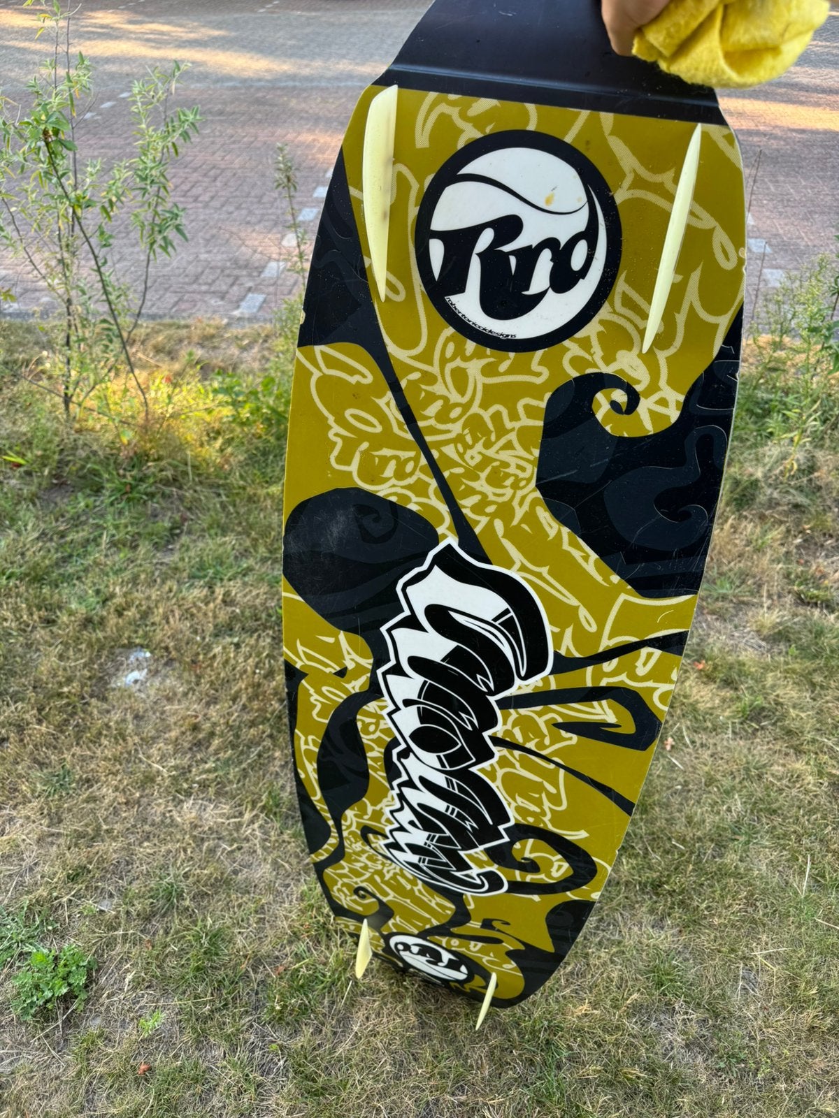 Kite board 143x42, Twintip, Ophalen of Verzenden, Zo goed als nieuw