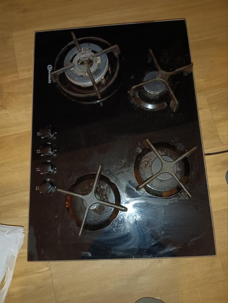 Bauknecht gasfornuis 4-pits, zwart glas, Gebruikt, Inbouw, Gas, 4 kookzones