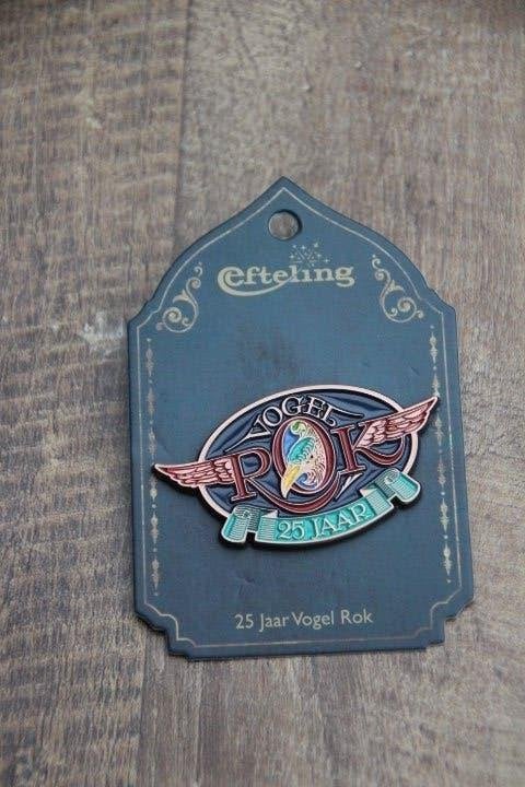 efteling pin  25 jaar vogelrok, Ophalen of Verzenden, Zo goed als nieuw, Button of Speldje