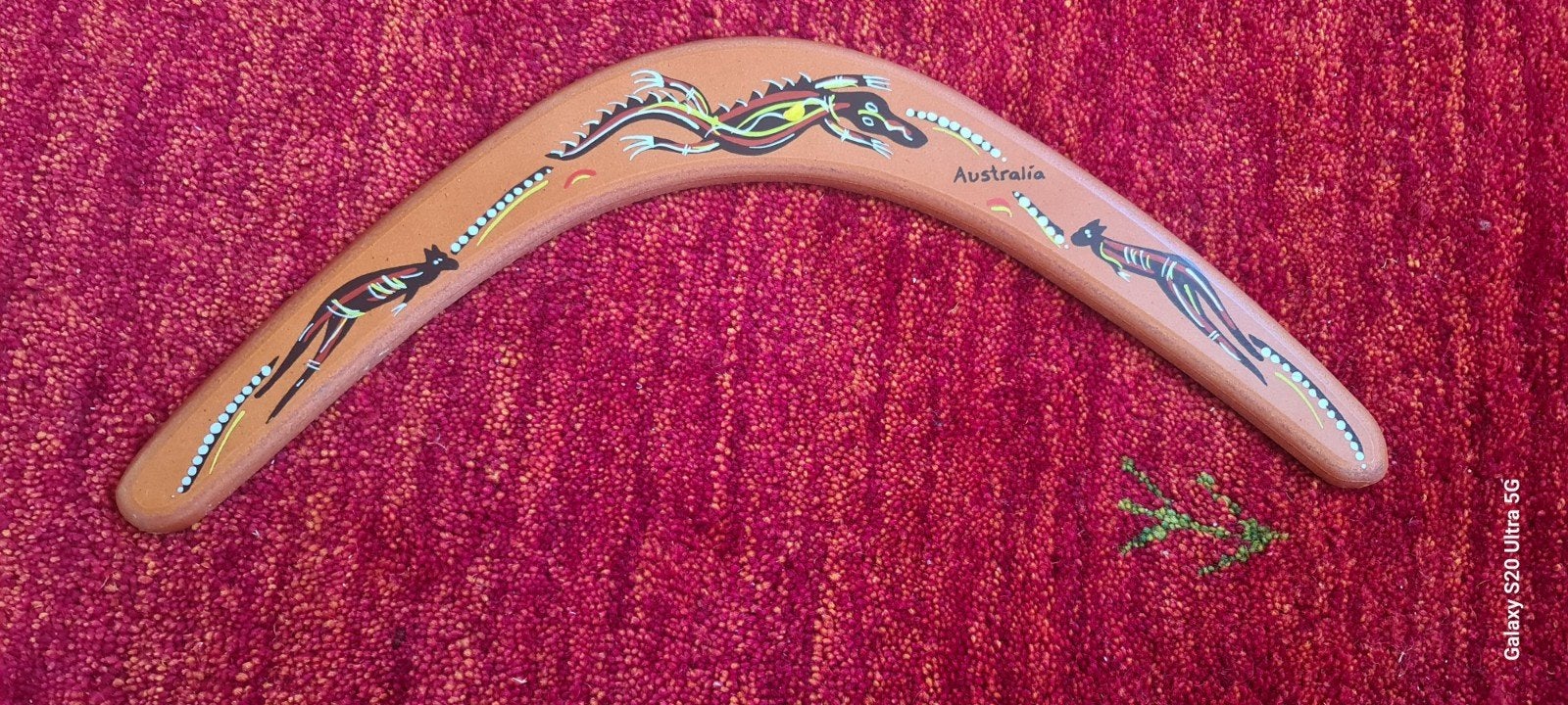 Decoratieve Boemerang met Australische Kunst, Ophalen of Verzenden, Zo goed als nieuw